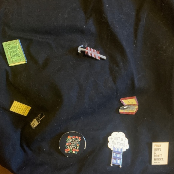 Baggu Huge Tote Bag with Pins - Picture 6 of 6